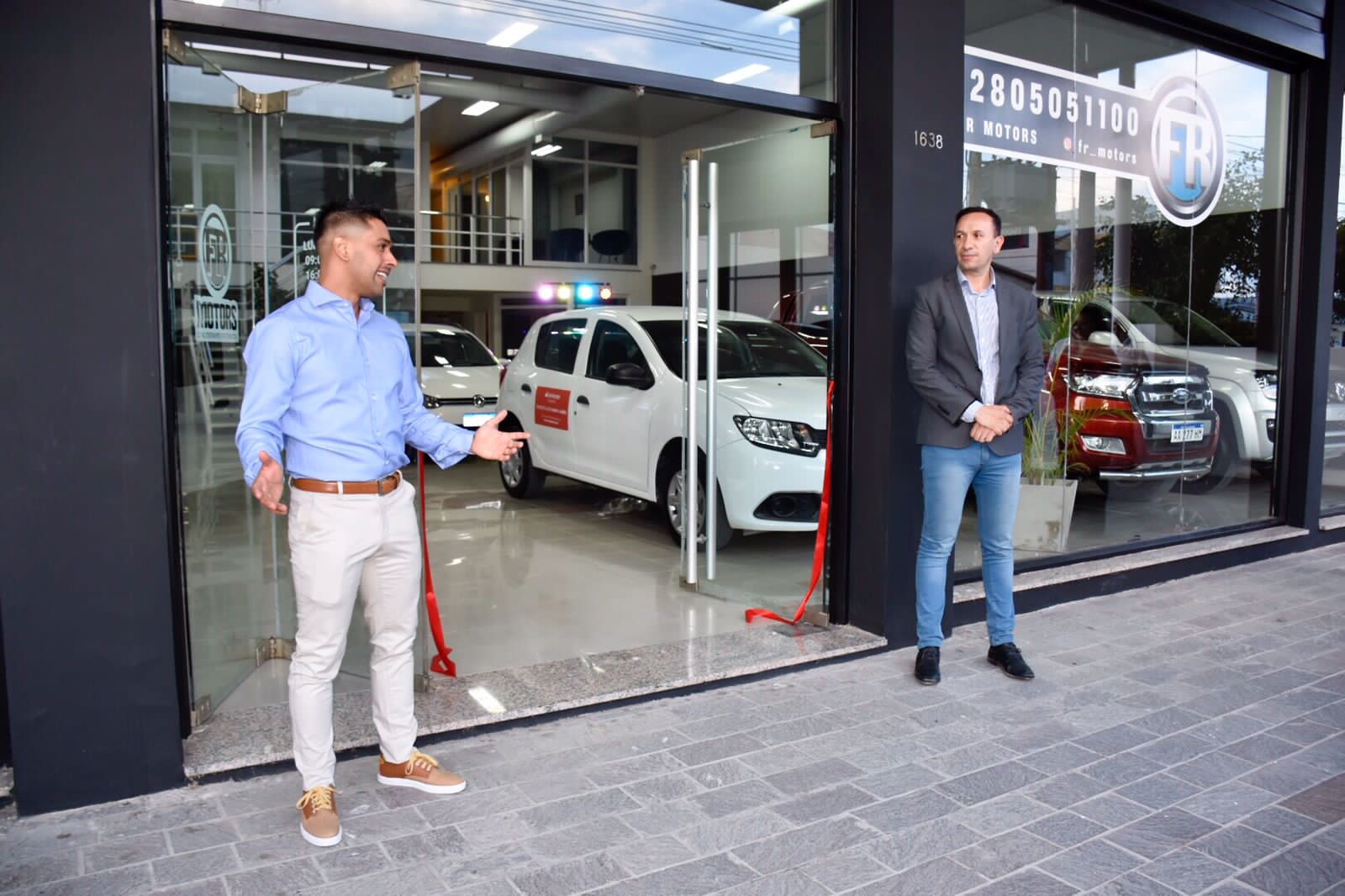 Maderna participó de la inauguración de una nueva concesionaria en Trelew