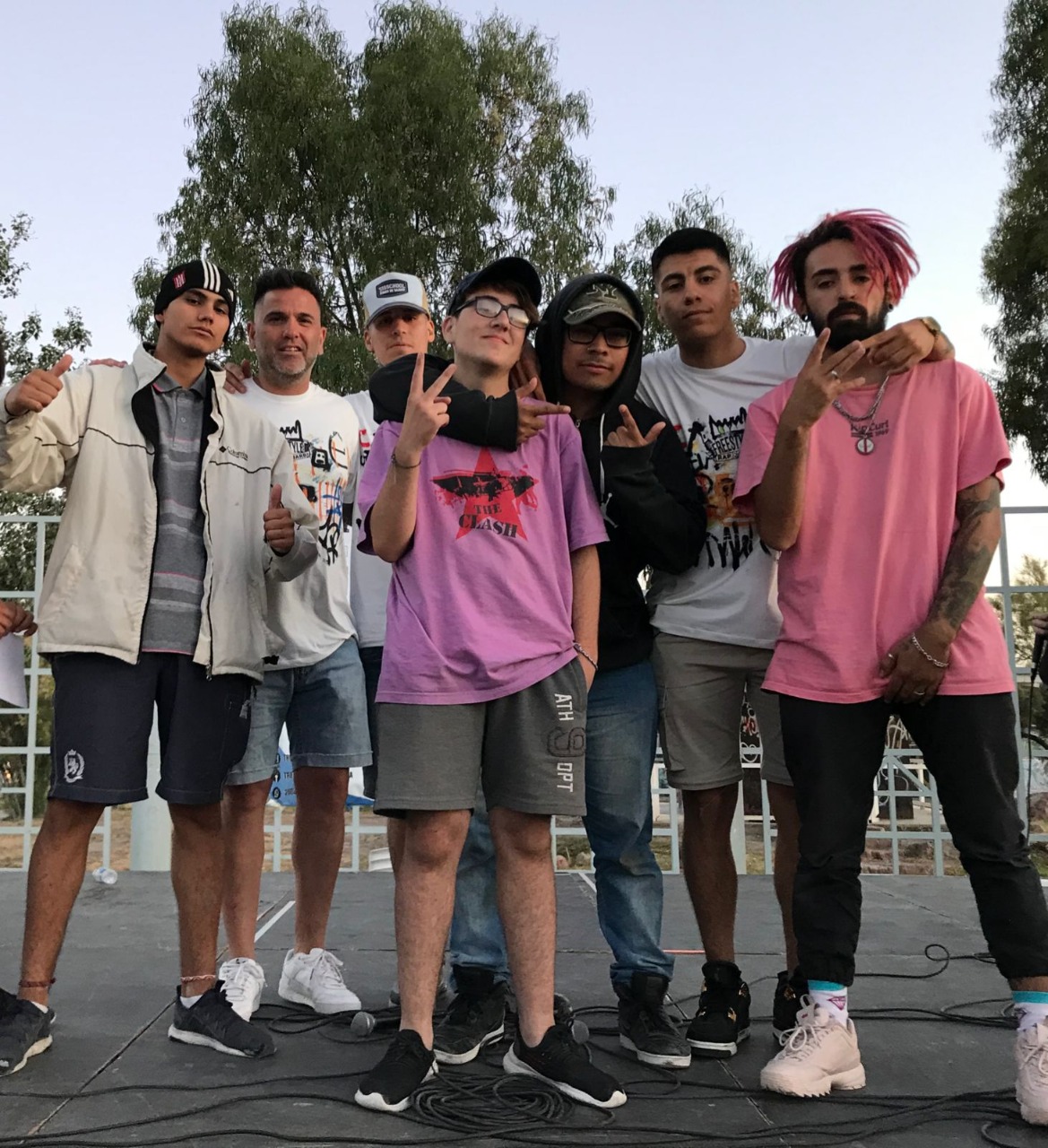 Con más de 35 jóvenes en escena se desarrolló en Trelew el primer festival de barberos y raperos