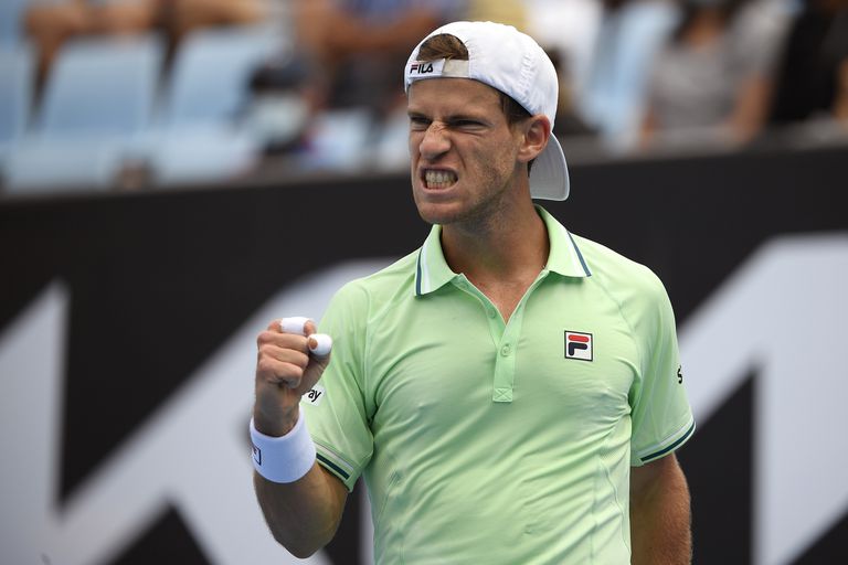 Pese a las molestias físicas, Diego Schwartzman debutó con una victoria en el Abierto de Australia
