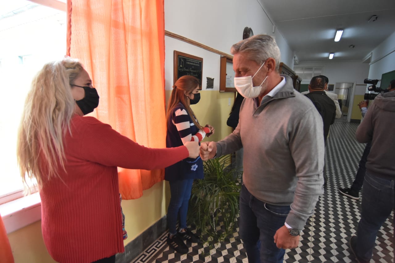 Arcioni: “A pesar de los inconvenientes, siempre hemos hecho una apuesta muy importante en Educación”