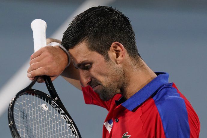 Continúa la polémica con Djokovic en Australia: Investigan si mintió en su declaración jurada