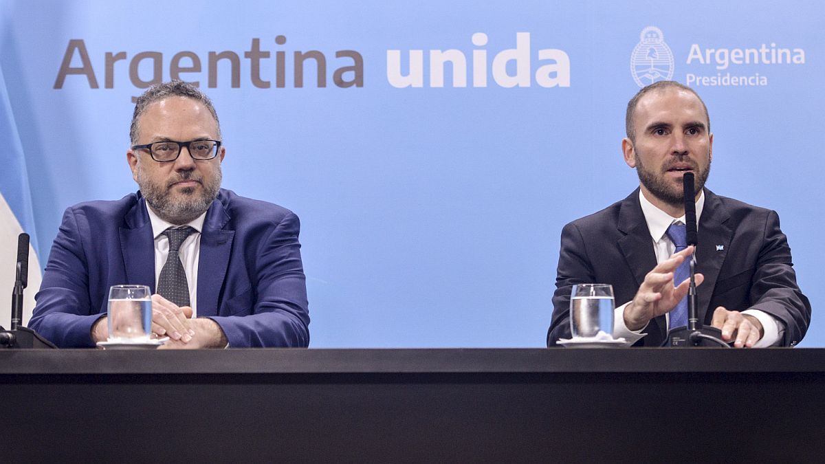 Guzmán y Kulfas reciben a empresarios de la alimentación en busca de un acuerdo de precios