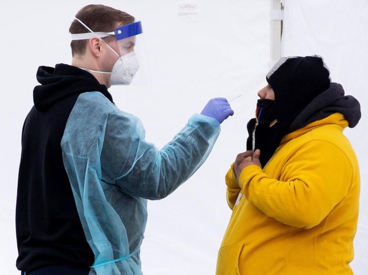 Coronavirus: La OMS asegura que el riesgo por la variante Ómicron permanece alto