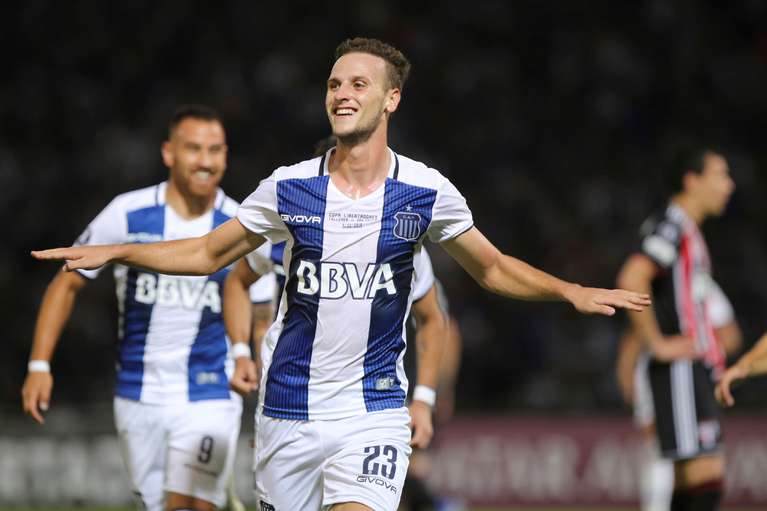 River ya tiene su primer refuerzo: Pochettino se realiza la revisión médica para sumarse a la pretemporada en San Martín de los Andes