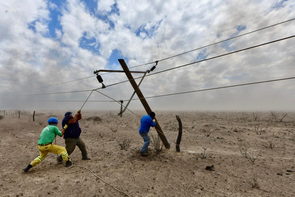 Puerto Pirámides: Por el incendio, estiman que la energía se restablecerá en 48 horas
