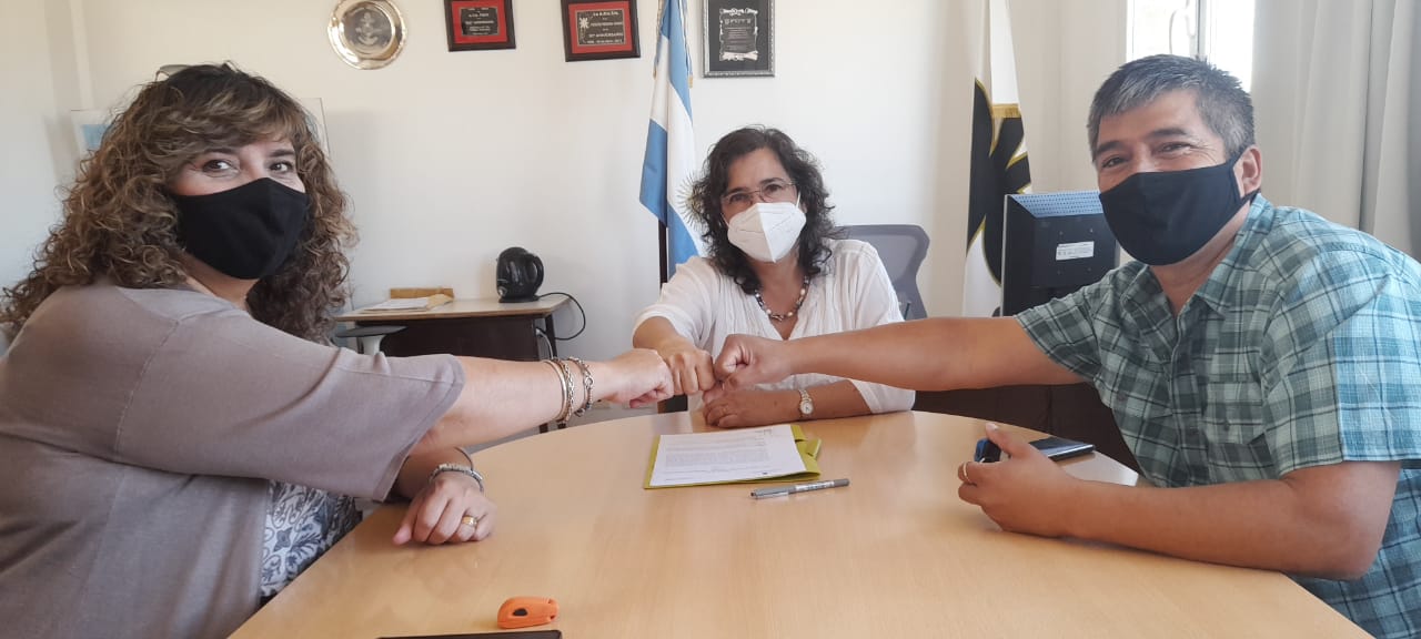La UTN de Chubut firmó un convenio de colaboración con una empresa regional que abastece a la industria petrolera, eólica, minera y naval