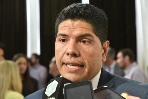 Ayala aseguró que es ilógico que un gremio convoque a un paro en medio de una negociación que aún no terminó