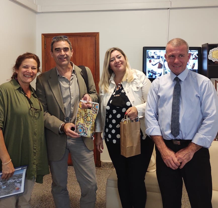 James recibió a Gaffet y acordaron trabajar de manera conjunta para potenciar al turismo en Gaiman