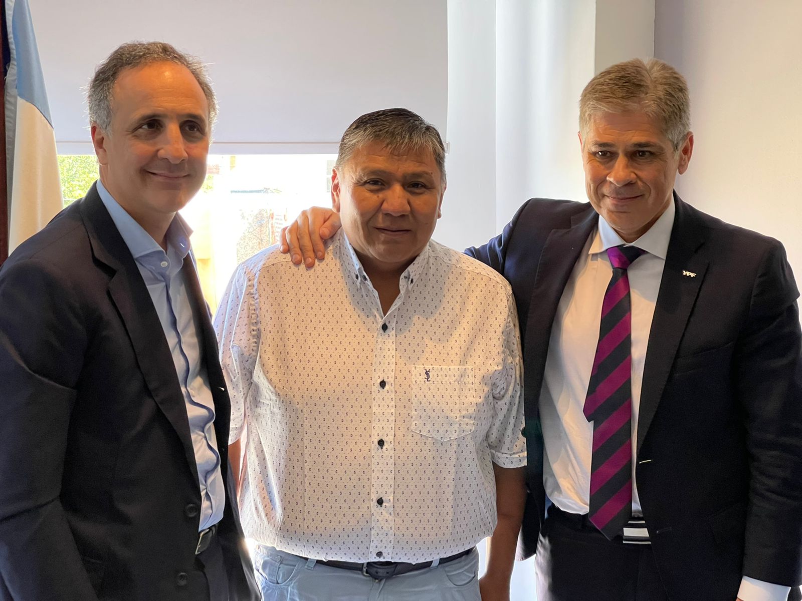 Cumbre Petrolera de ‘Loma’ Ávila con Marcos Bulgheroni y el Presidente de YPF