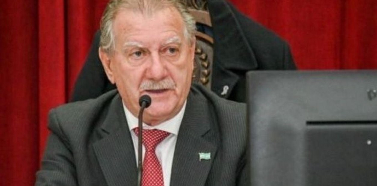 Un  grupo de motochorros asaltó al vicegobernador de Salta mientras cenaba en un restaurante