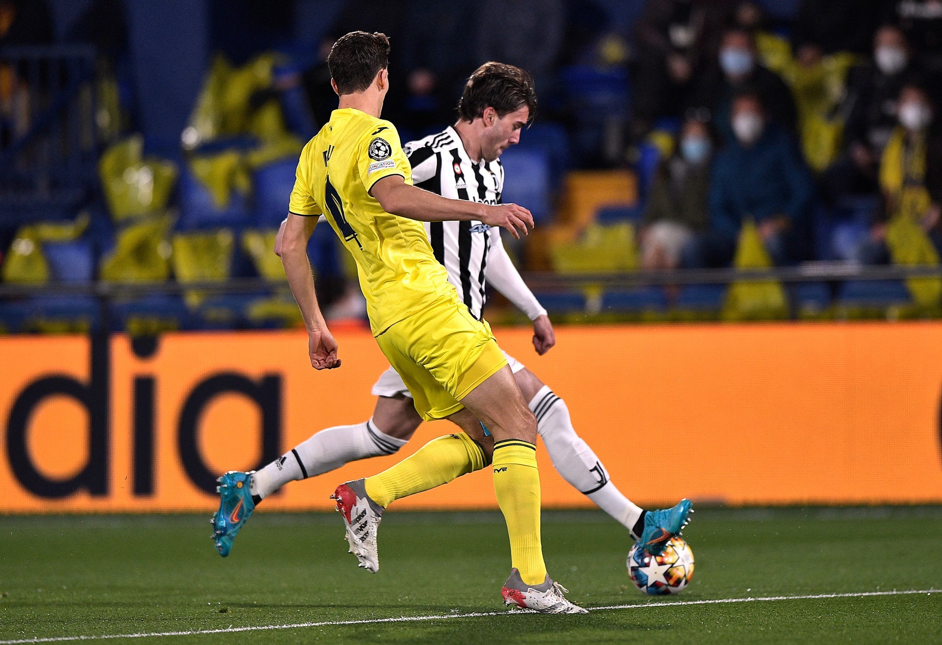 Juventus se llevó un empate de España ante Villarreal en la ida de los octavos de la Champions League