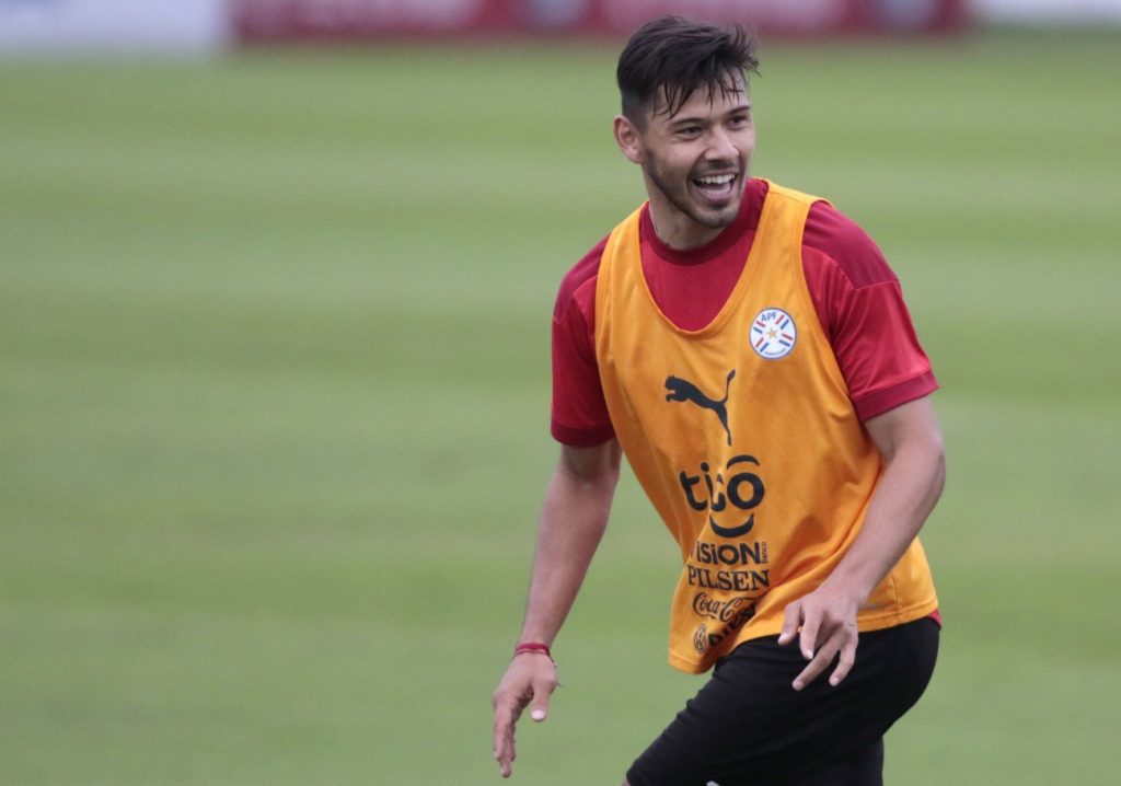 Óscar Romero se hará mañana la revisión médica y habrá filtros para los socios el domingo