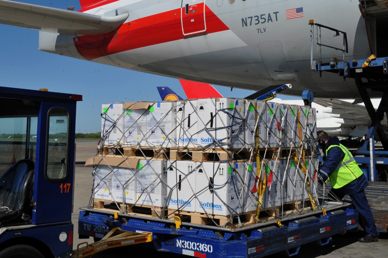 Llegó al país un nuevo cargamento con más de 800 mil vacunas Pfizer