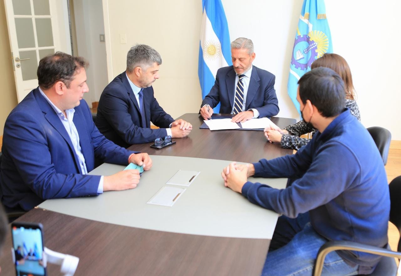 Provincia financia la compra de bombas para la toma de agua del viejo Acueducto