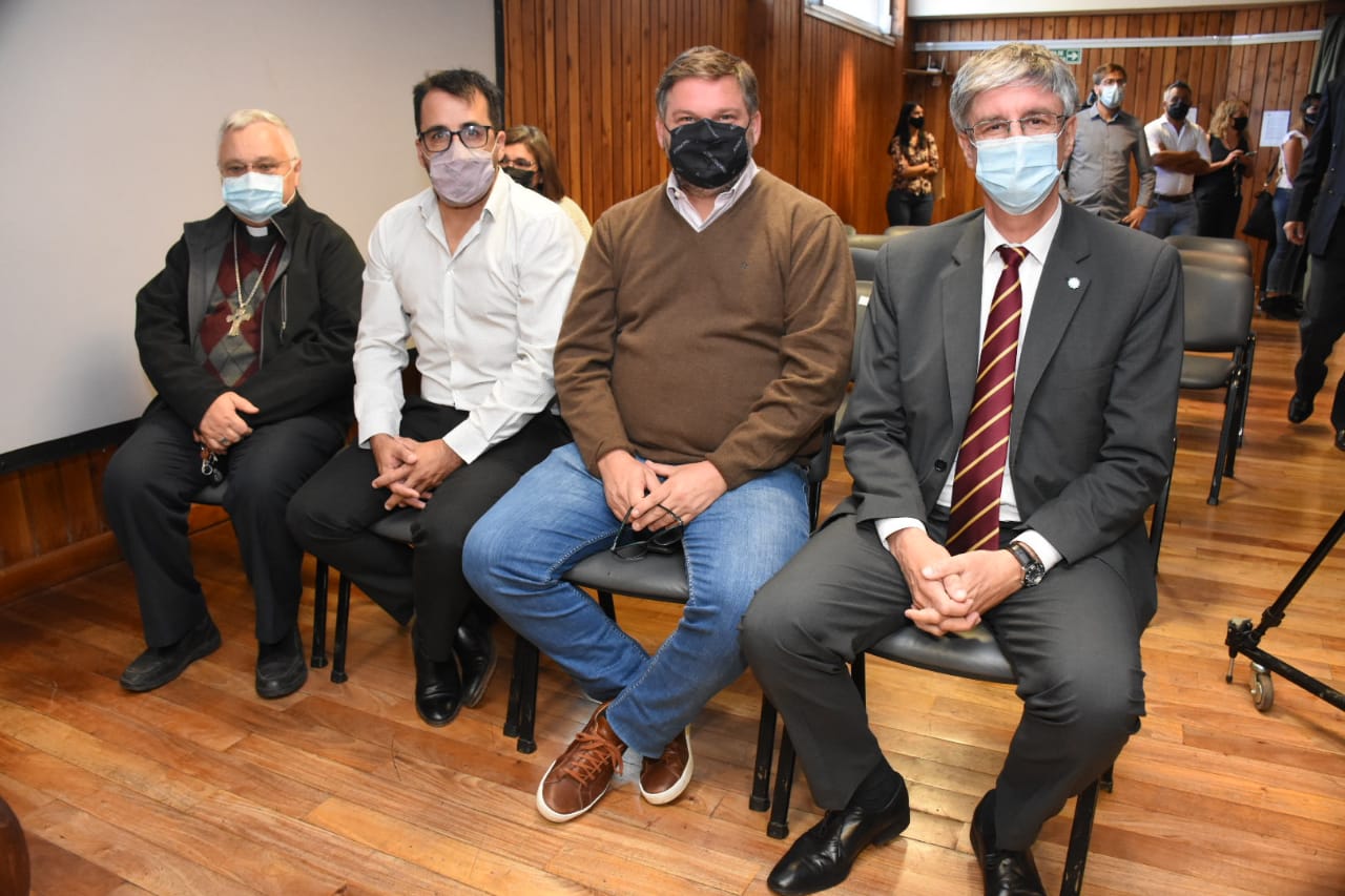 Ongarato destacó que en Esquel no se crearon nuevos impuestos y advirtió que mientras la inflación superó el 50%, el municipio aumentó los tributos solo el 21%