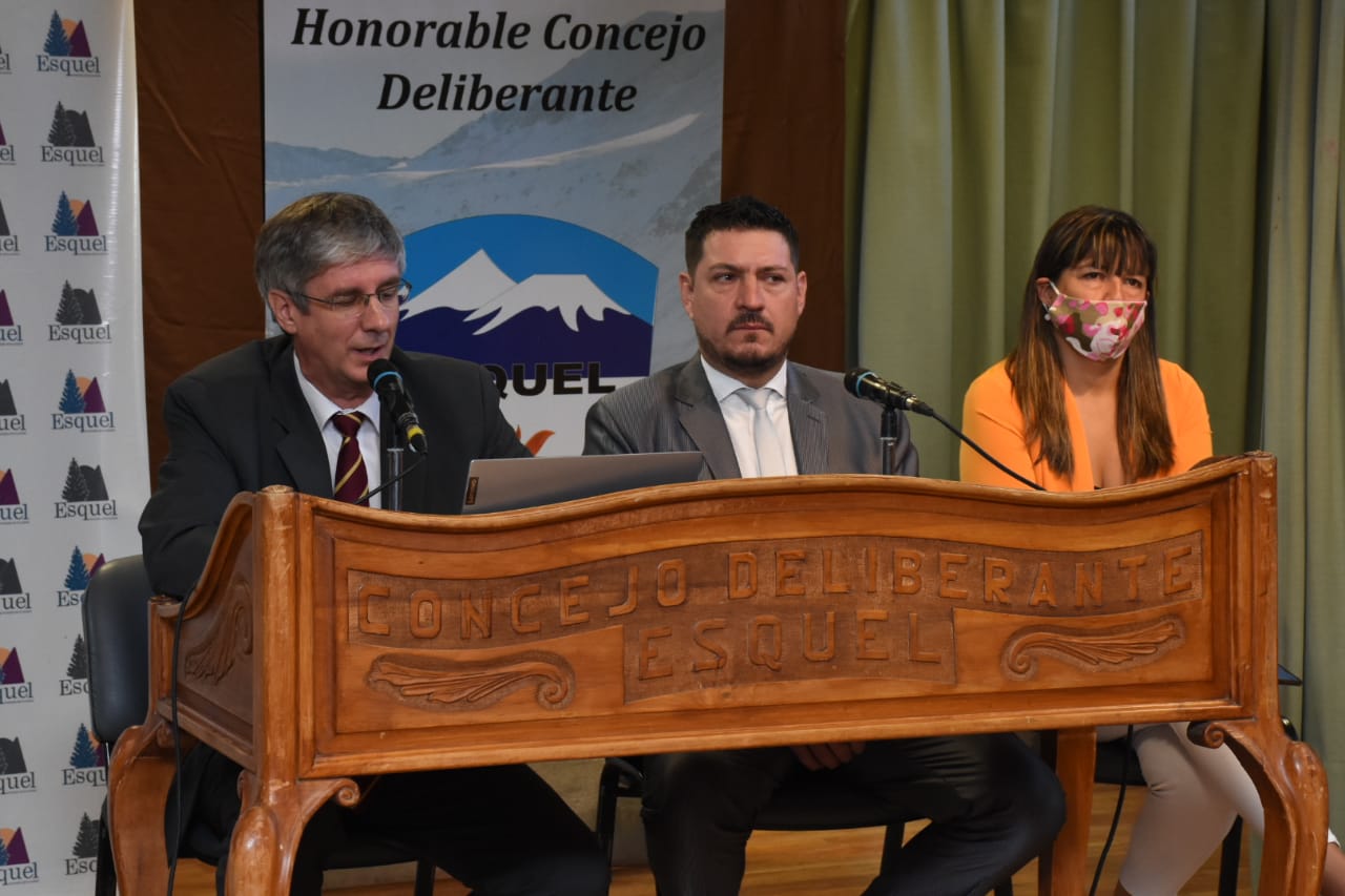 Ongarato condenó la invasión de Putin a Ucrania y lo comparó con la gran destrucción que generaron los ejércitos de Hitler