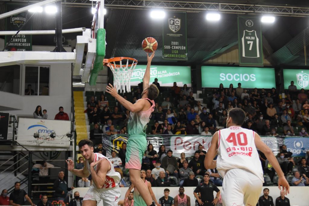Gimnasia de Comodoro ganó en tiempo suplementario y se trepó al segundo lugar de la LNB