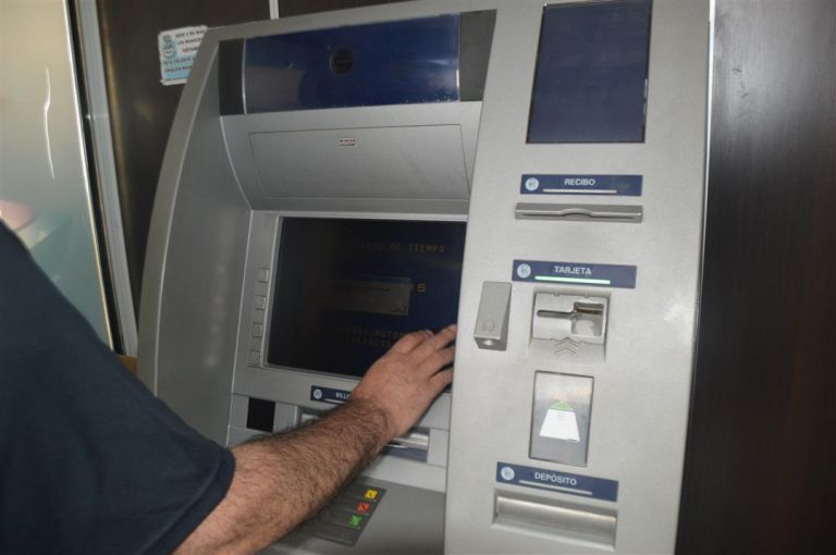 El Gobierno depositó la tercera cuota de la cláusula gatillo a los trabajadores de la Salud