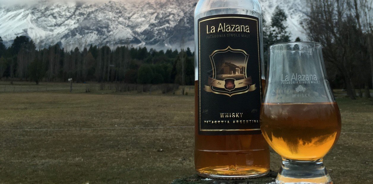 Chubut y Río Negro avanzan en dar valor agregado e identidad regional a la producción de cerveza y whisky artesanal andino patagónico