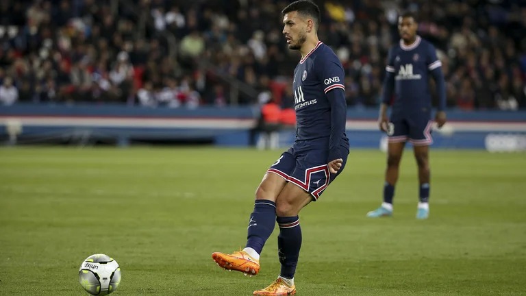 Leandro Paredes fue operado en París y estará dos meses sin jugar