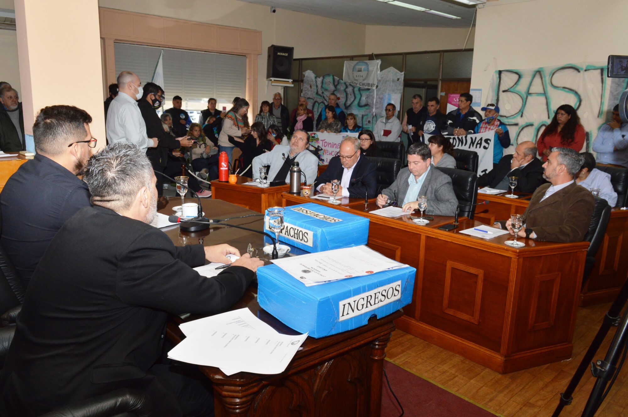 El Concejo Deliberante de Rawson respaldó el pedido de emergencia ocupacional que reclaman los trabajadores de la pesca