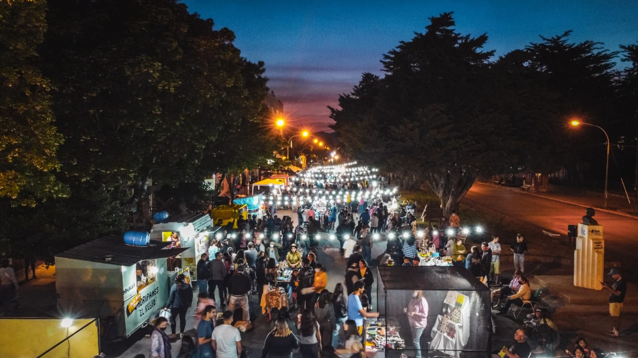 Semana Santa en Esquel: Gastronomía, cabalgatas, paseo en tren, chocolates y feria nocturna, entre los principales atractivos