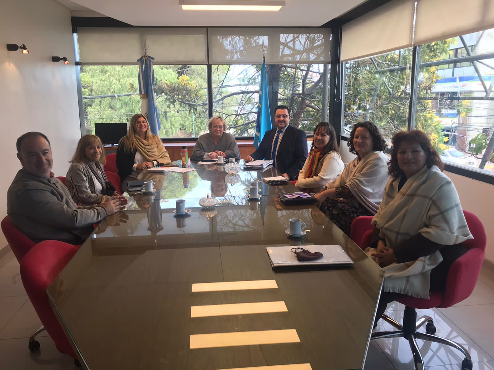 Las ministras Banfi y Bustos se reunieron con mediadores