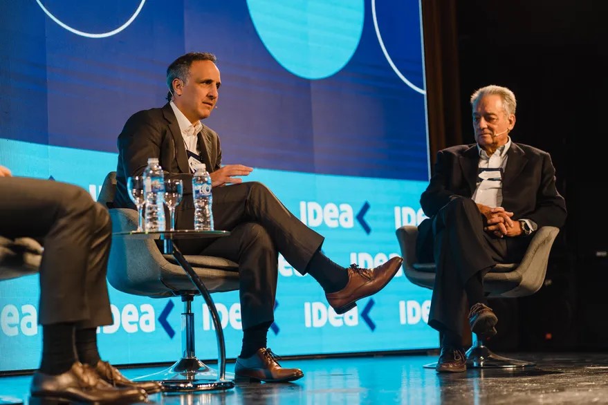 Bulgheroni: “La exportación es una parte muy importante de esa política de transición energética y Vaca Muerta es el motor de esta exportación”