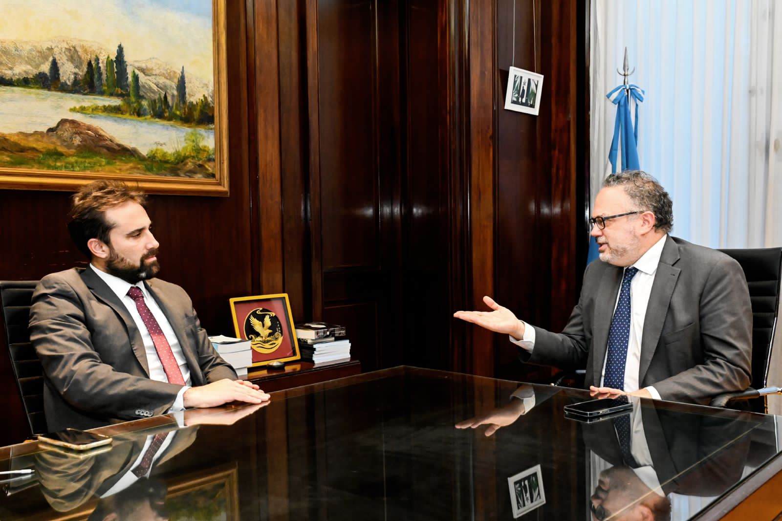 Chubut gestiona ante Nación aportes no reintegrables para parques industriales y la compensación por zona desfavorable