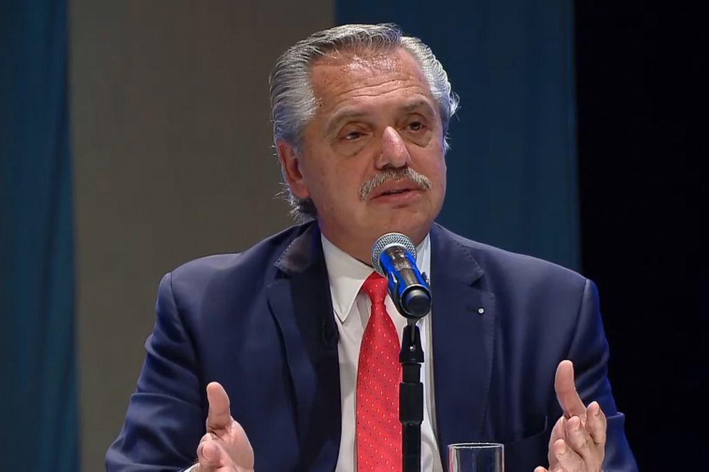 Fernández aseguró que “los argentinos tienen un reclamo irrenunciable sobre Malvinas” 