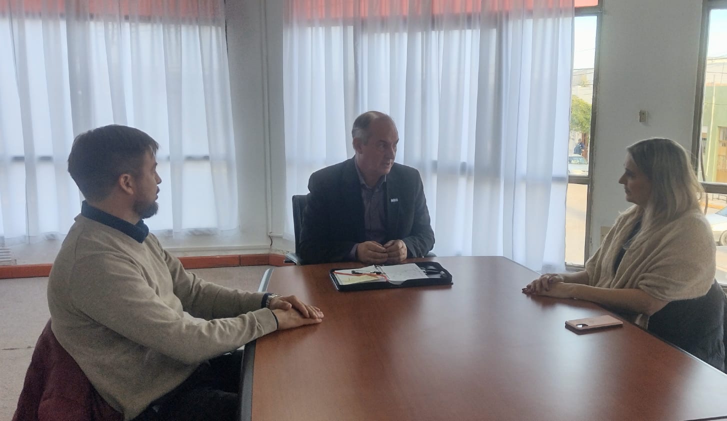 Castro se reunió con la diputada provincial Baskovc para aunar criterios de trabajo