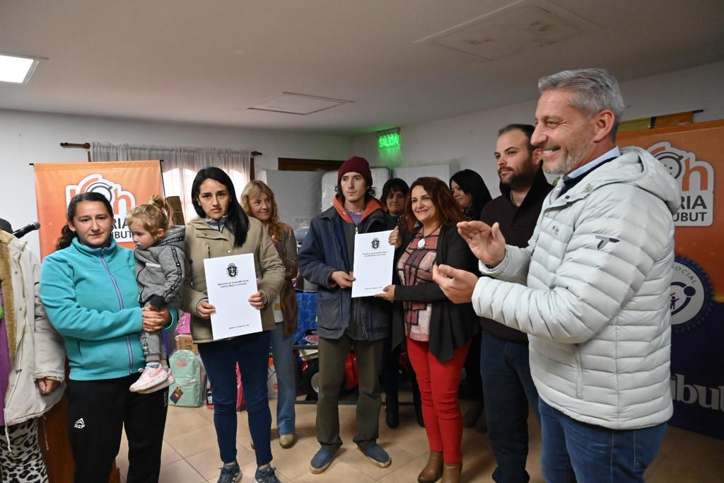El gobernador aseguró que “hay un compromiso y muchas ganas de trabajar para que tengamos una provincia digna”