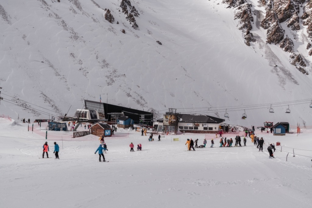 Esquel lanza su temporada de invierno en Buenos Aires con La Hoya como atracción estelar