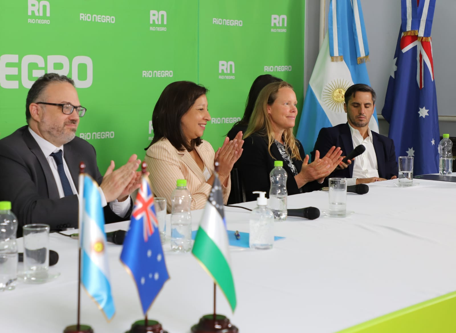 Kulfas participará desde el martes en la Asamblea Mundial del Hidrógeno Verde en Barcelona