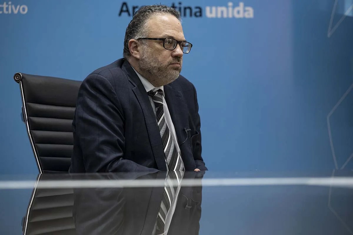 Kulfas llamó a “deconstruir mitos” sobre la minería en el marco de un diálogo “sin violencia”