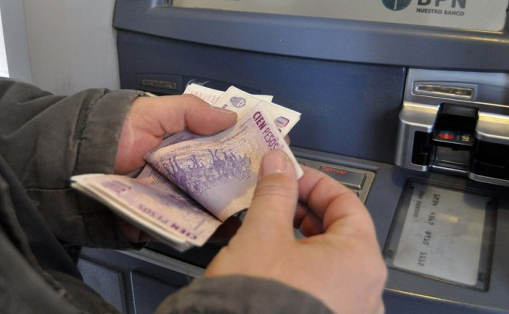 El Gobierno del Chubut deposita el jueves 5 los haberes a los empleados públicos y jubilados