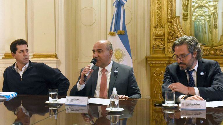 Reunión de Gabinete en Casa Rosada con el objetivo de contener el aumento del dólar