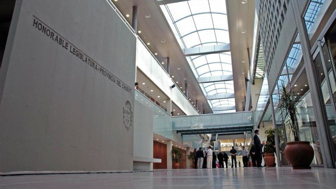 Quieren crear el Círculo de Legisladores de Chubut para asesorar a otros diputados y contará con fondos de socios y del presupuesto de la Casa de las Leyes