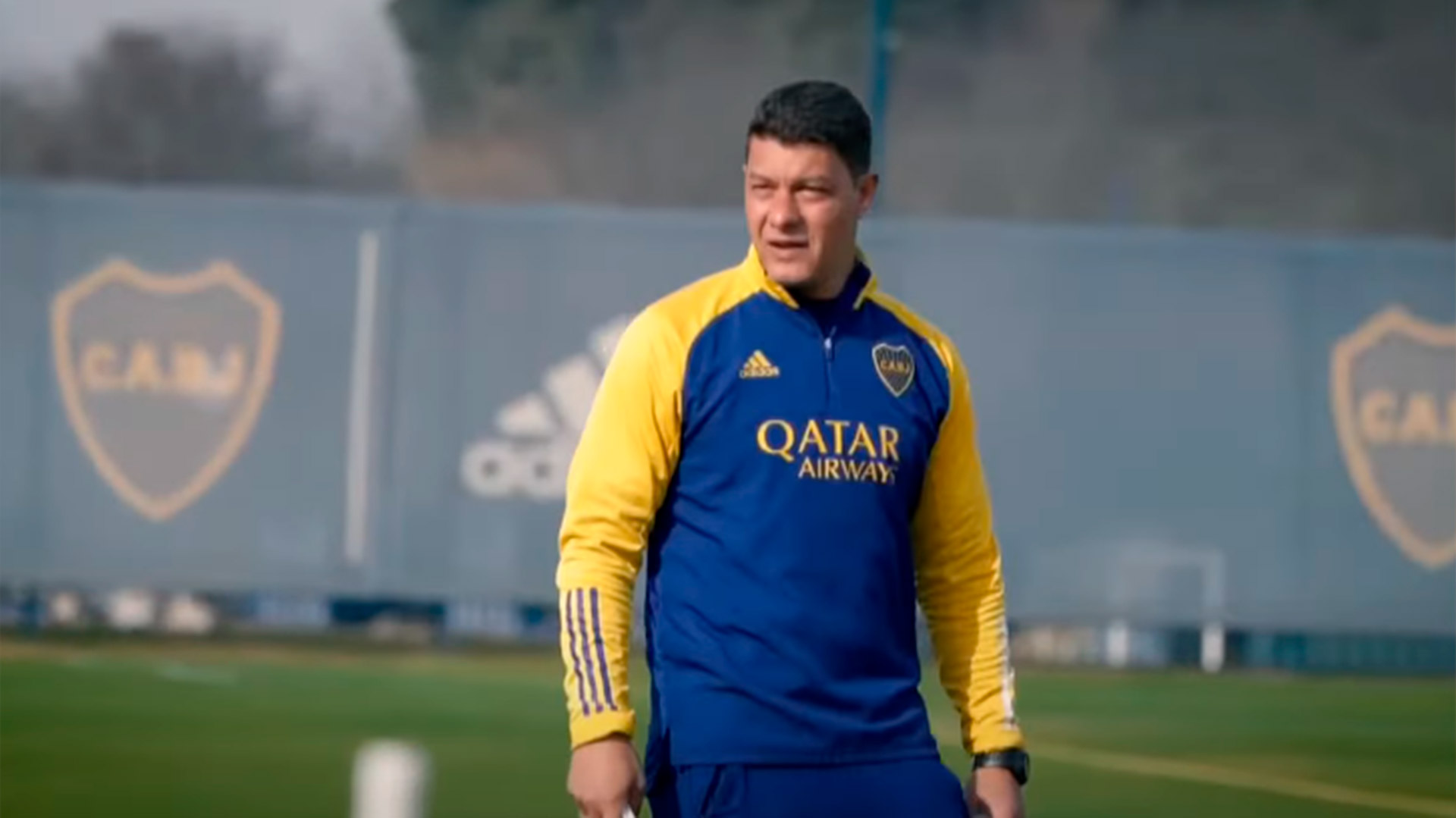 Benedetto y Rojo faltaron al entrenamiento y Battaglia los borró de la lista para el partido de la Copa Argentina