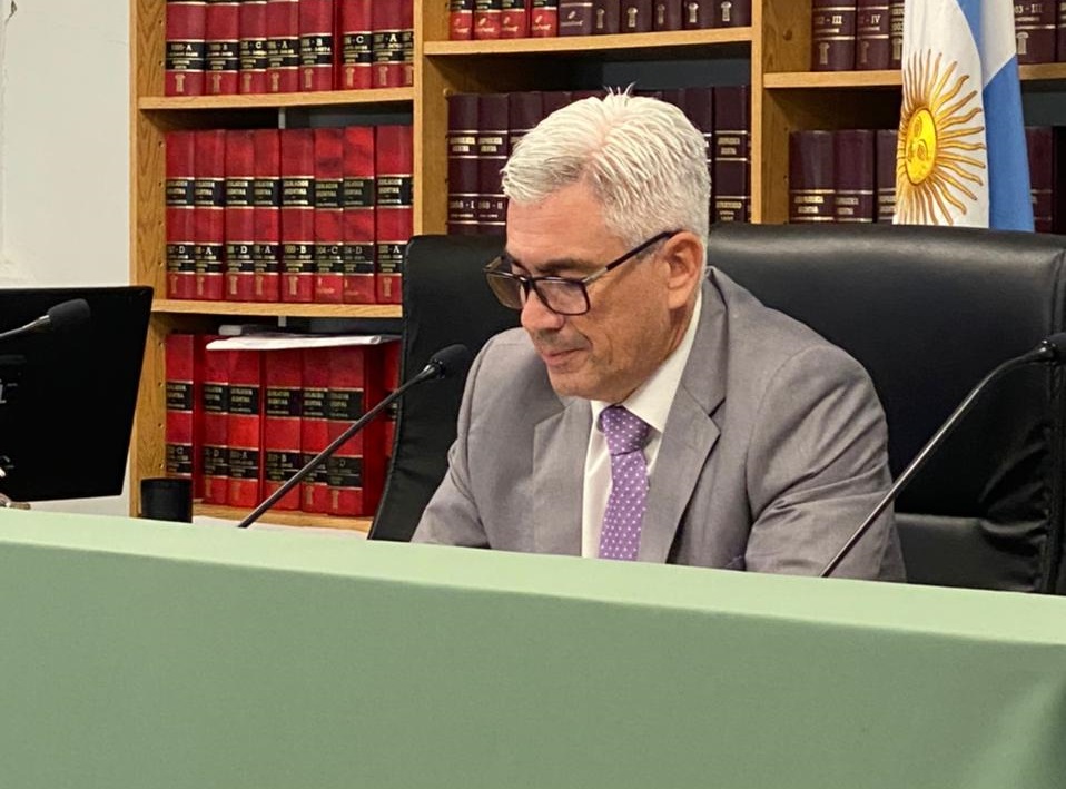 Condenan a un expolicía de Chubut por abuso sexual y amenaza con su arma reglamentaria a su expareja