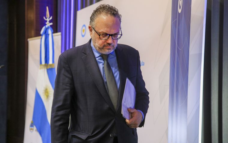 El juez Rafecas citó como testigo a Kulfas para el viernes en la causa por el gasoducto Kirchner