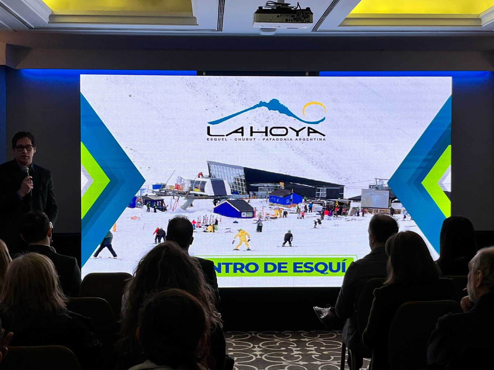 Esquel ya presenta en Buenos Aires la temporada de invierno junto a operadores turísticos