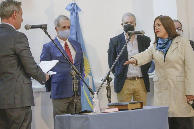 Arcioni le aceptó la renuncia a Florencia Perata