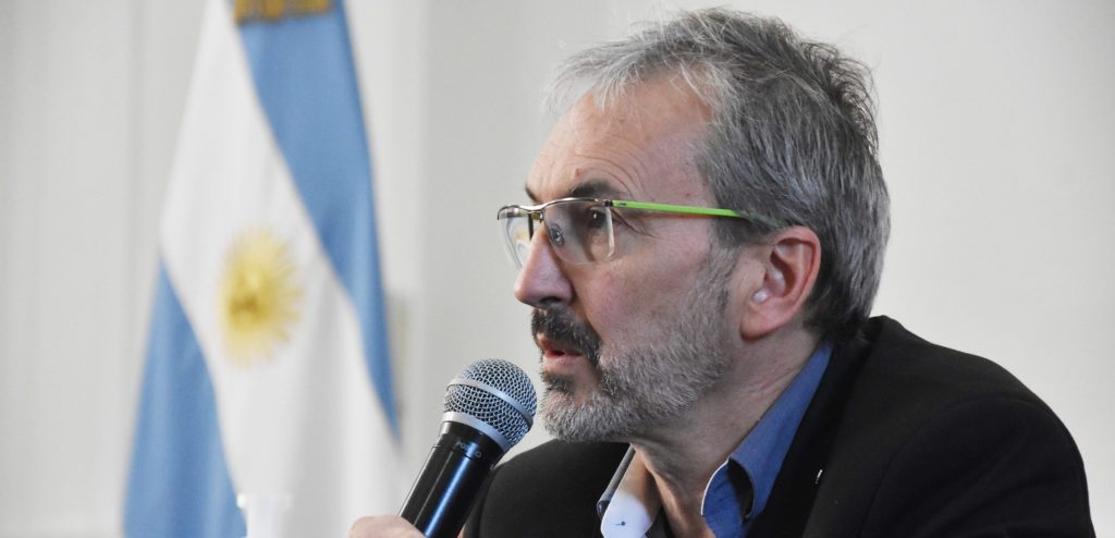 Puratich: “Registramos en la zona de la Cordillera problemas con la presión de gas, pero todos los hospitales cuentan con el servicio”