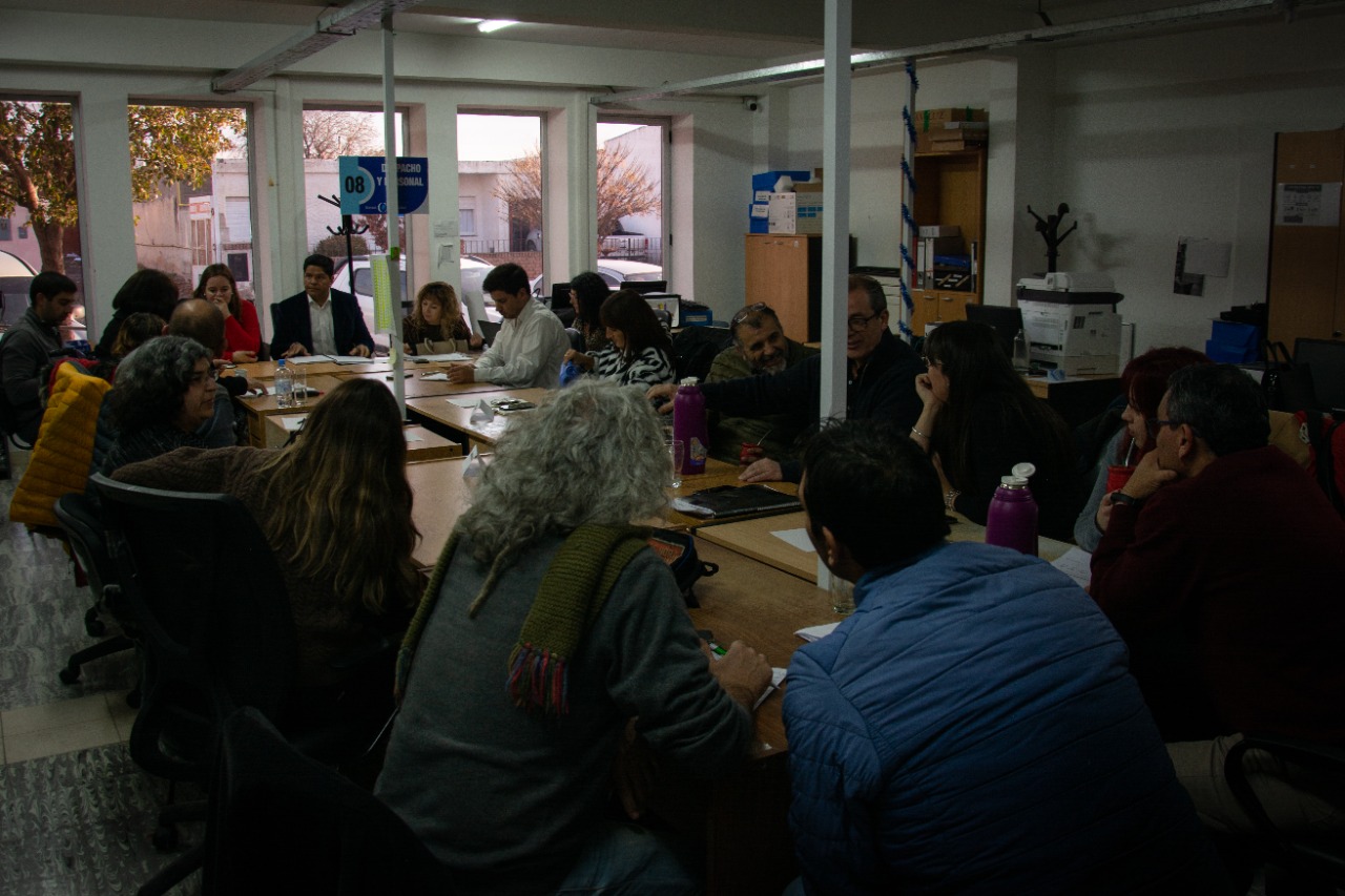 Chubut: El Gobierno acordó un aumento salarial con los gremios de salud del 4% en el ítem antigüedad