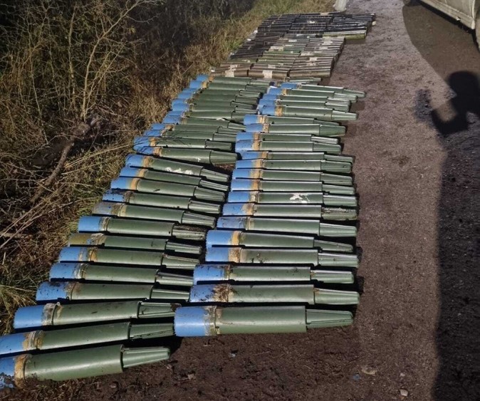 Encontraron un arsenal de armas, cohetes y granadas en la entrada de un camping de Ezeiza