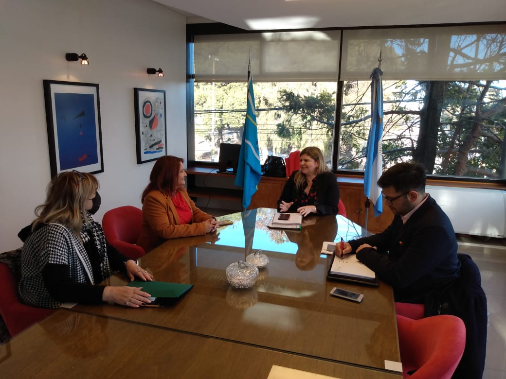 Camila Banfi recibió a Mirta Simone para avanzar en políticas de género