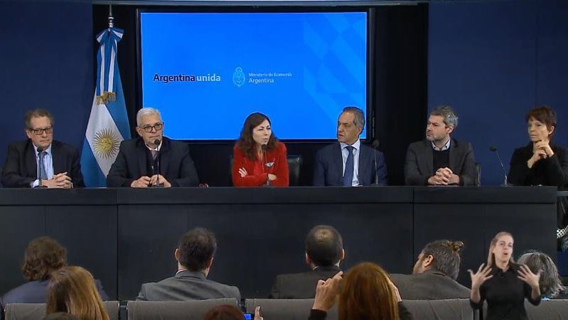 Batakis presentó sus primeras medidas: Congelarán el ingreso de personal a todos los organismos del Estado