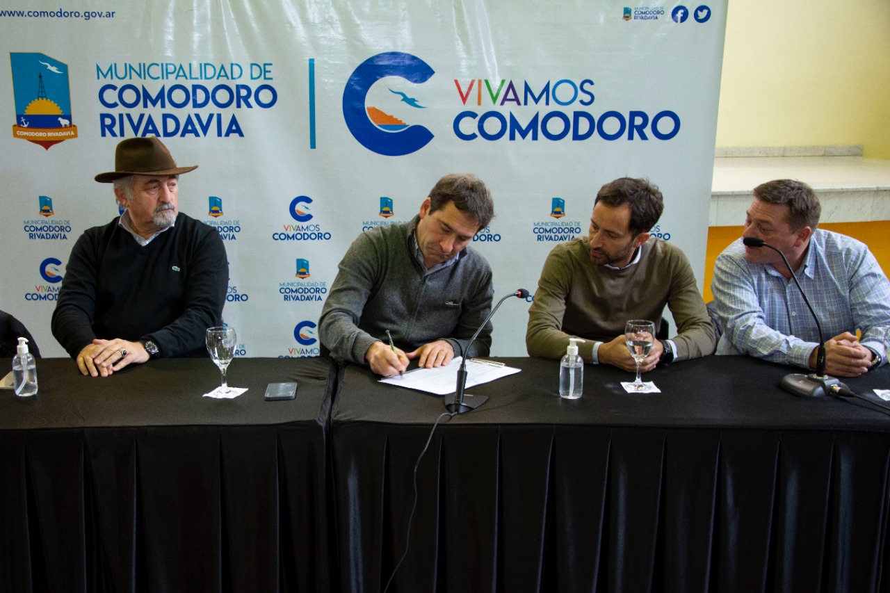 Luque: “Llevamos 106 licitaciones a mitad de año que no es común, hay pocos lugares de la Argentina que tienen realidades como las que vivimos acá”