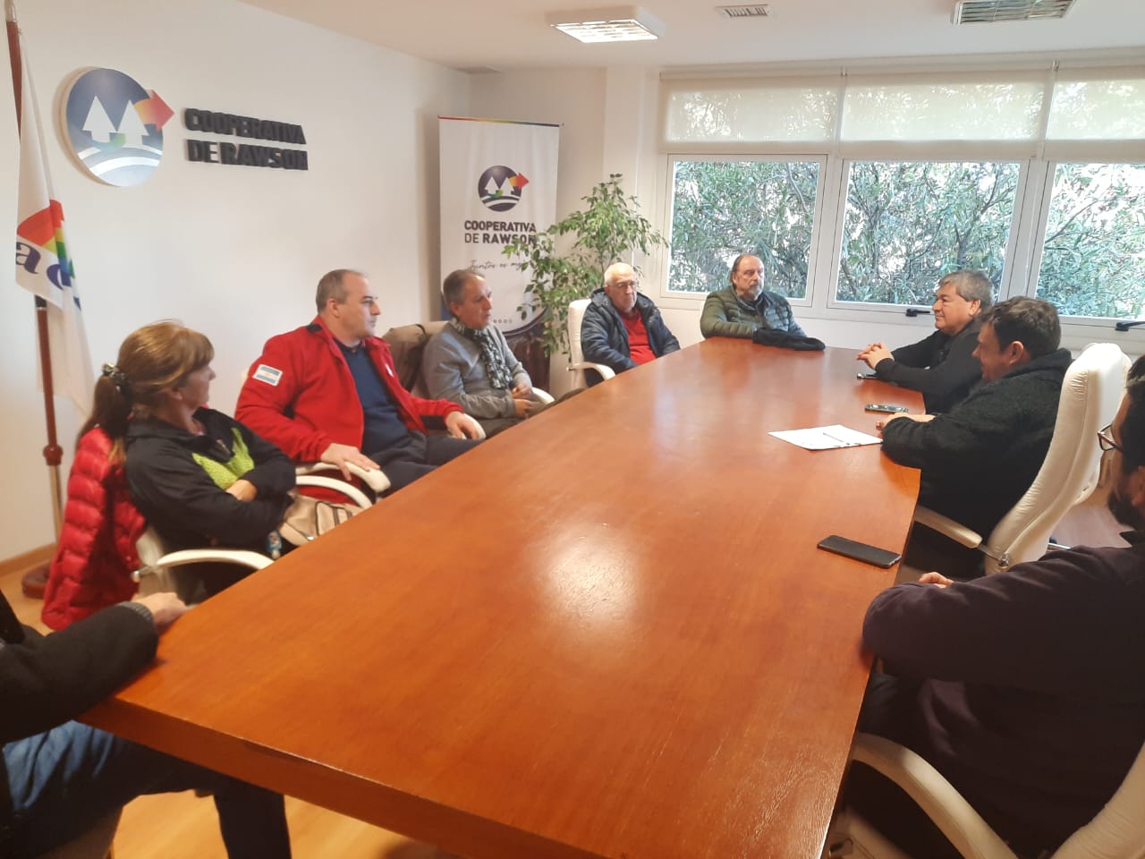 La Cooperativa y los Bomberos acordaron trabajar en conjunto en el programa “Rawson Ciudad Segura”